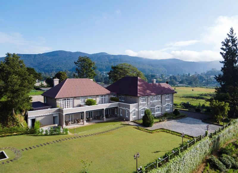 The Bellwood Manor image
