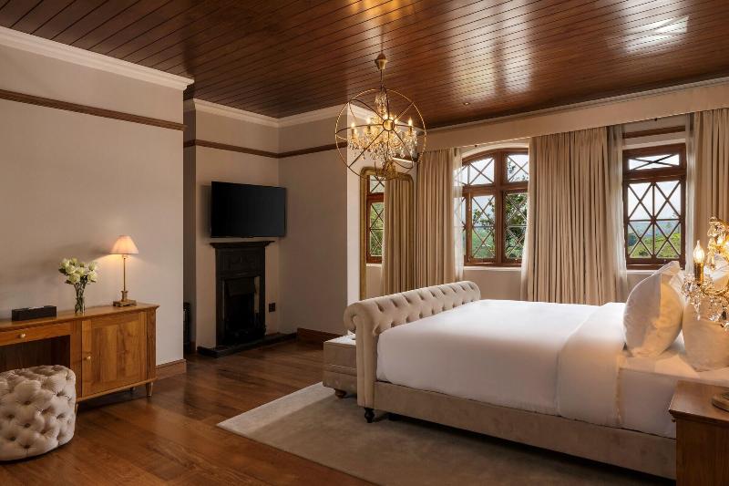 The Bellwood Manor image