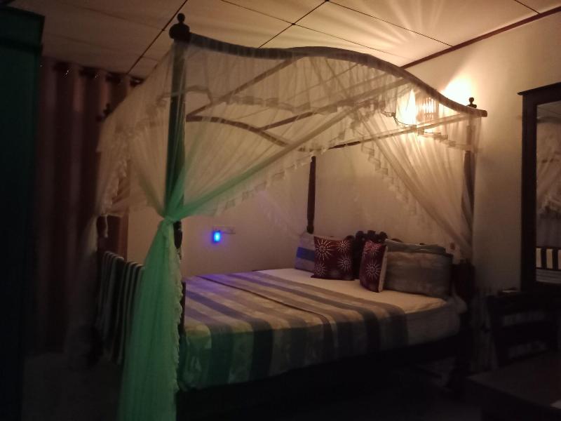 Suriya Guest Home Stay Mirissa image