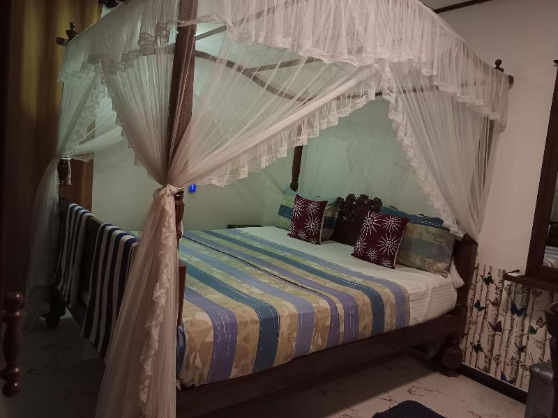 Suriya Guest Home Stay Mirissa image
