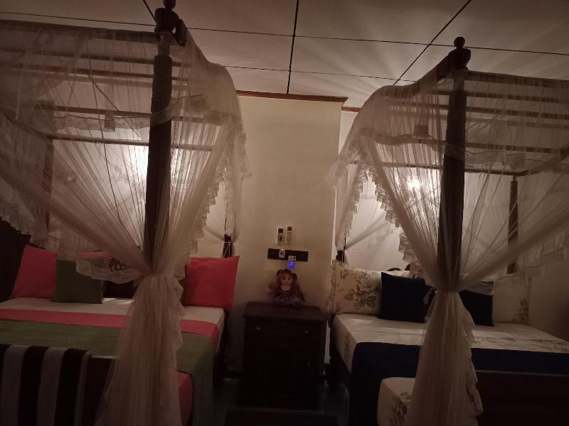 Suriya Guest Home Stay Mirissa image