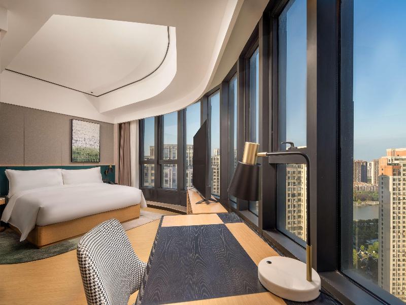 Hilton Garden Inn Nantong Haohe Scenic Area image