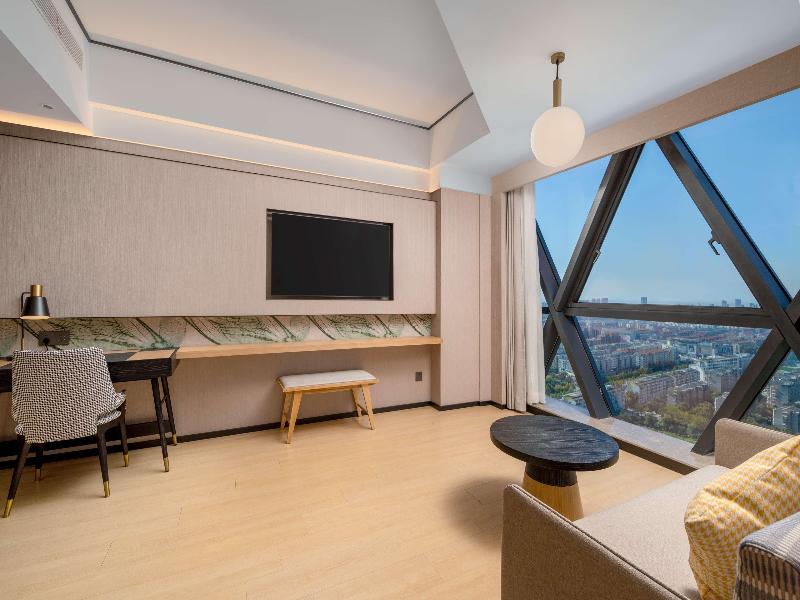 Hilton Garden Inn Nantong Haohe Scenic Area image