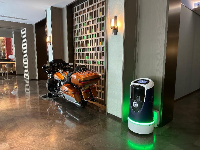 Lobby & Reception