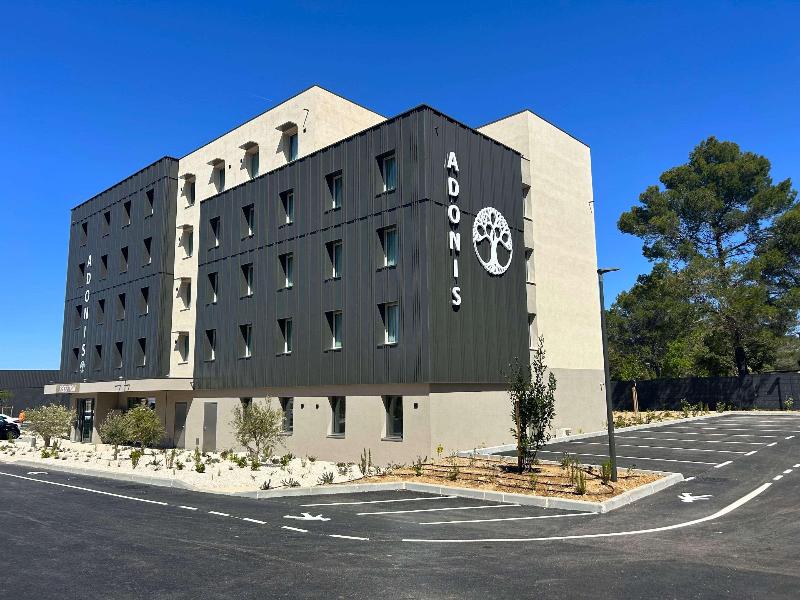 Adonis Le Castellet image