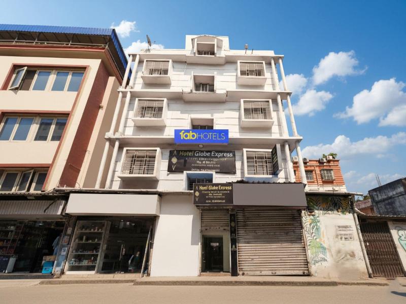 Hotel Globe Express — exterior view