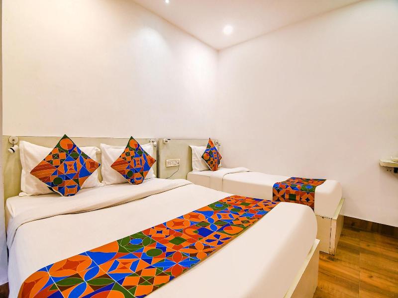 Hotel Globe Express image
