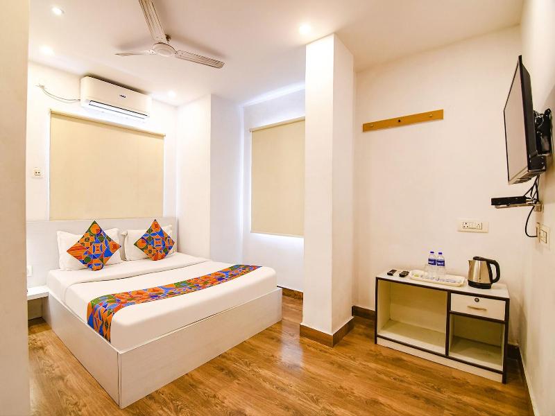 Hotel Globe Express image