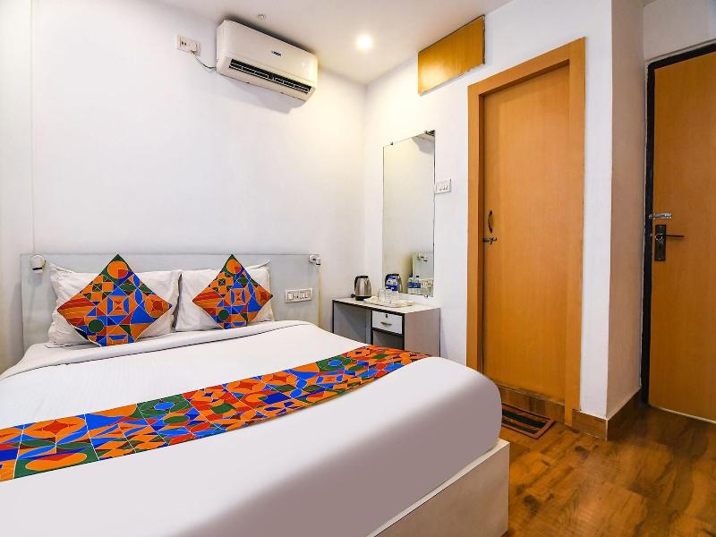 Hotel Globe Express image