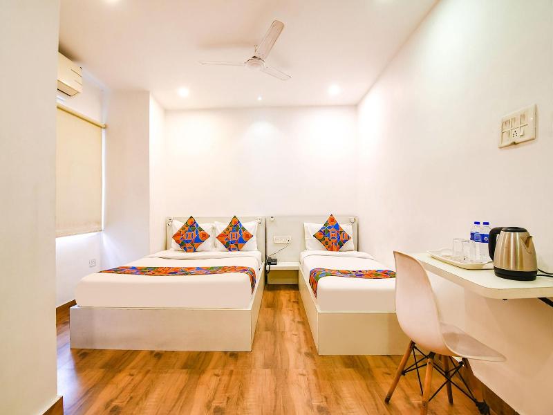 Hotel Globe Express image