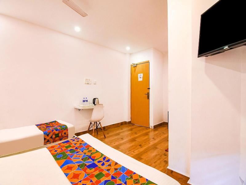 Hotel Globe Express image