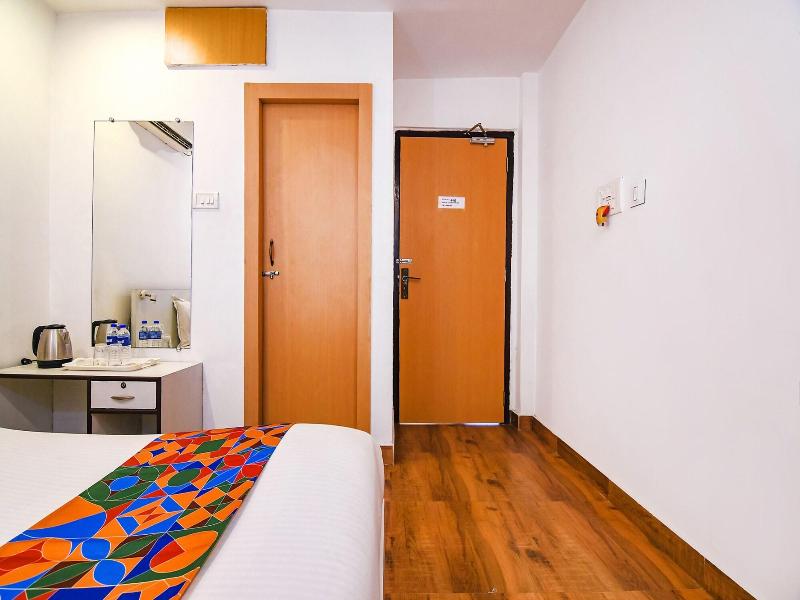 Hotel Globe Express image