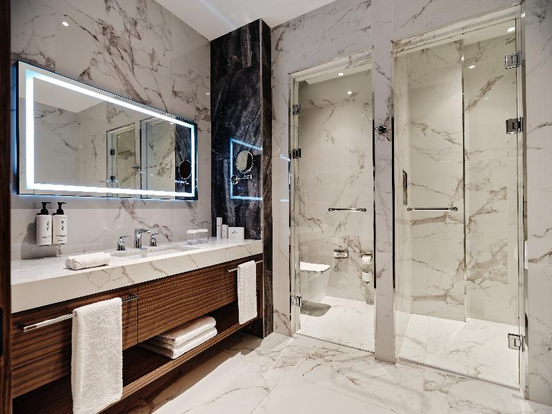 Crowne Plaza Tashkent image