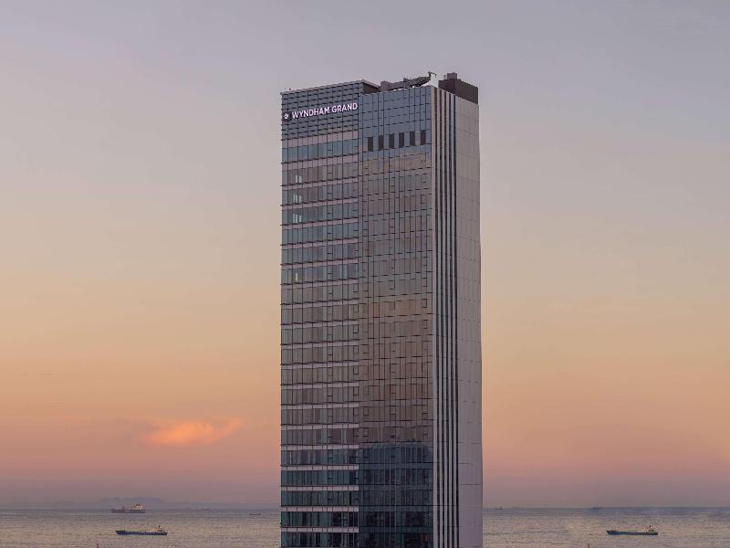 Wyndham Grand Busan Ljin image