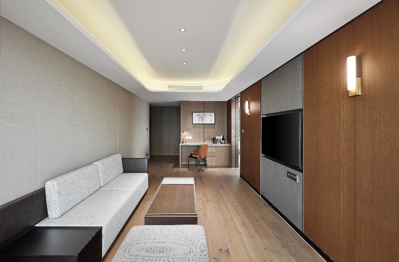 Wyndham Grand Busan Ljin image