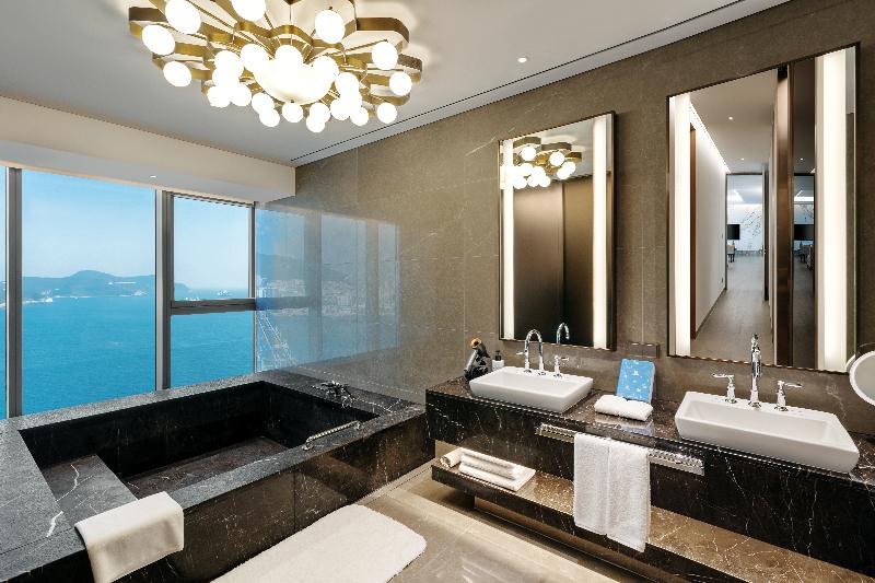 Wyndham Grand Busan Ljin image