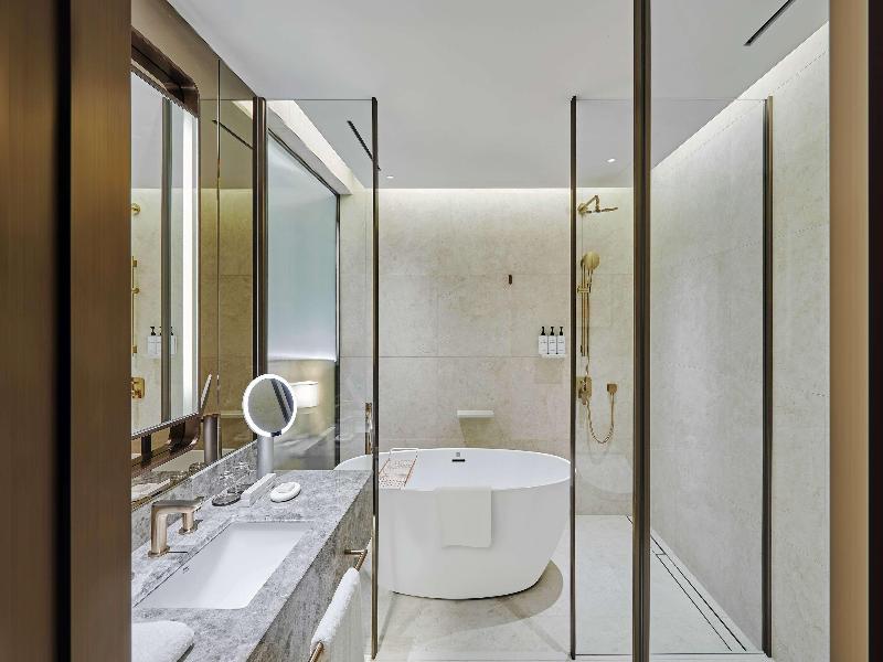 Wyndham Grand Busan Ljin image