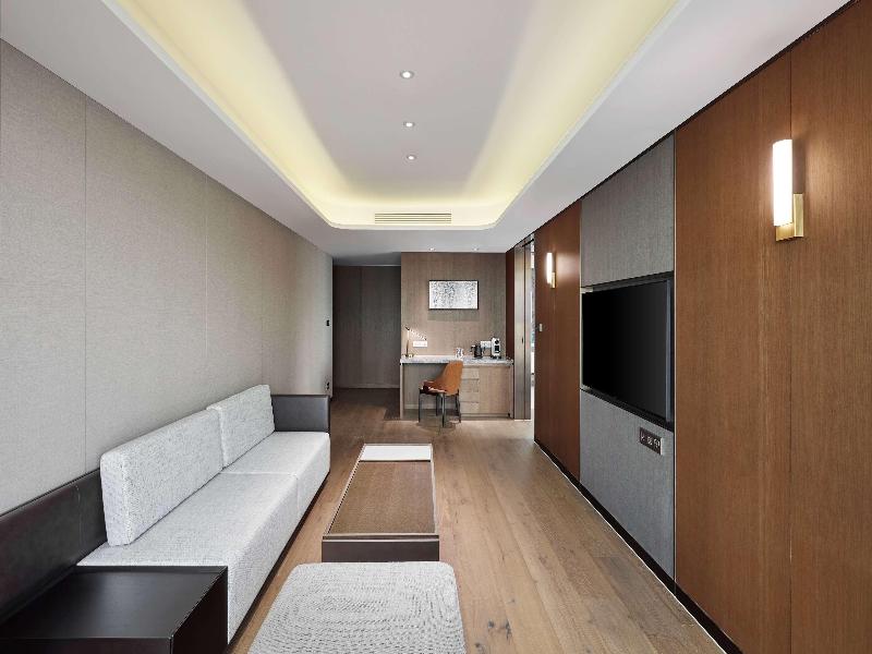 Wyndham Grand Busan Ljin image