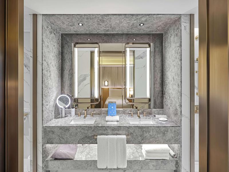 Wyndham Grand Busan Ljin image