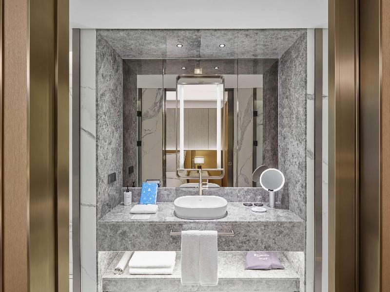 Wyndham Grand Busan Ljin image