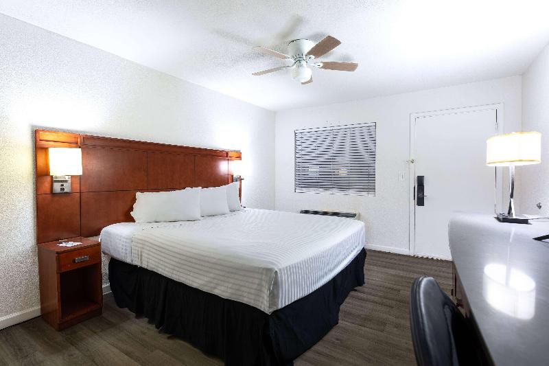Travelodge By Wyndham Parker image