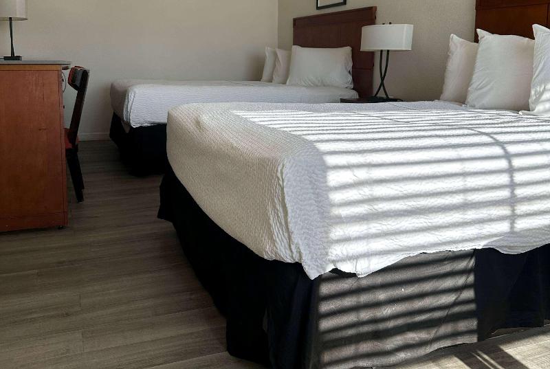 Travelodge By Wyndham Parker image