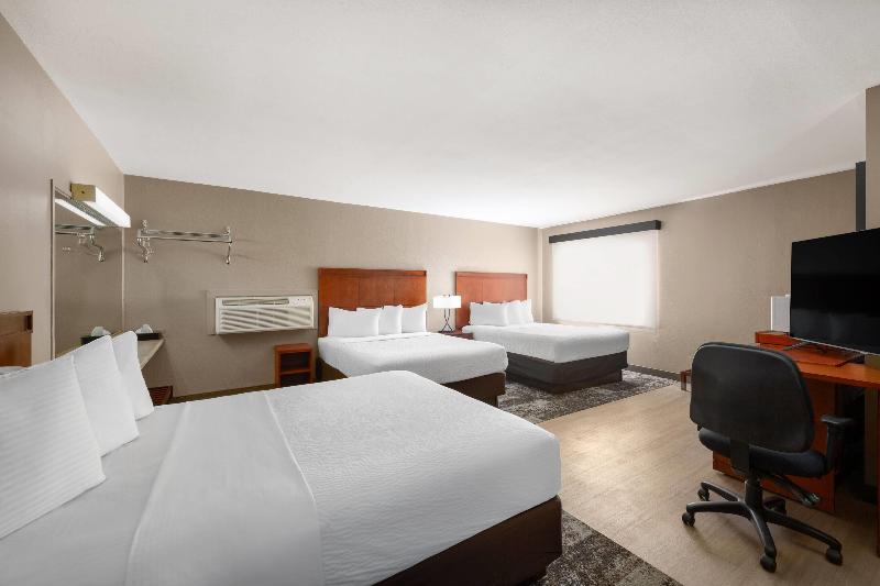 Travelodge By Wyndham Parker image