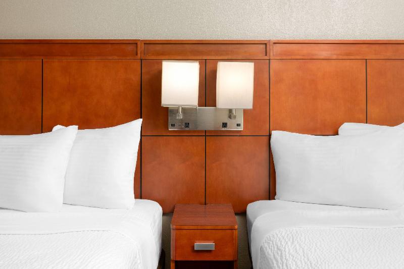 Travelodge By Wyndham Parker image