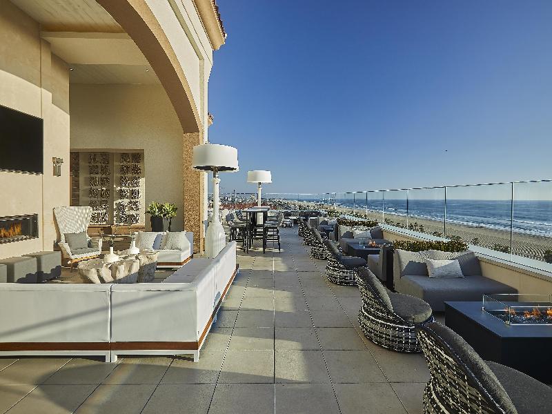 The Waterfront Beach Resort, a Hilton Hotel image