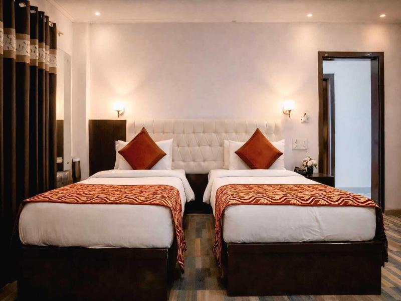 Hotel Samovar image