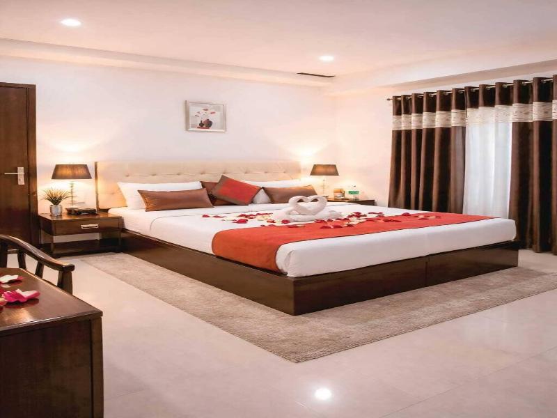 Hotel Samovar image