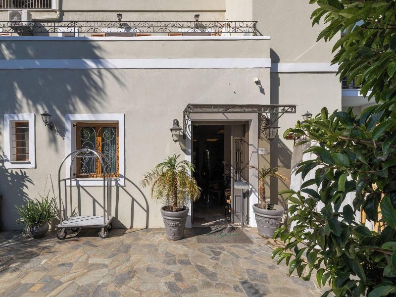 La Signora Hotel image
