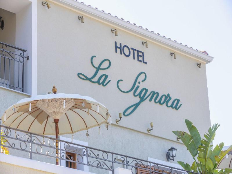 La Signora Hotel image