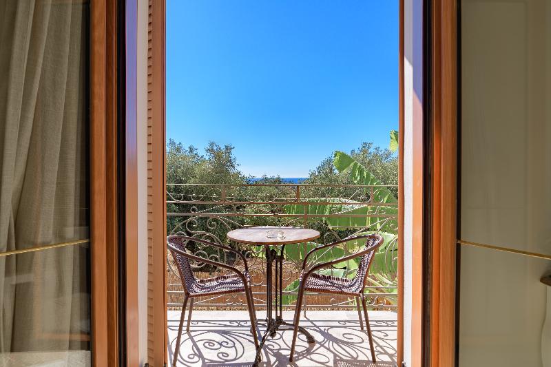 La Signora Hotel image