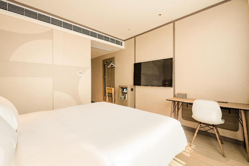 Hanting Hotel Xinyang Xixian image