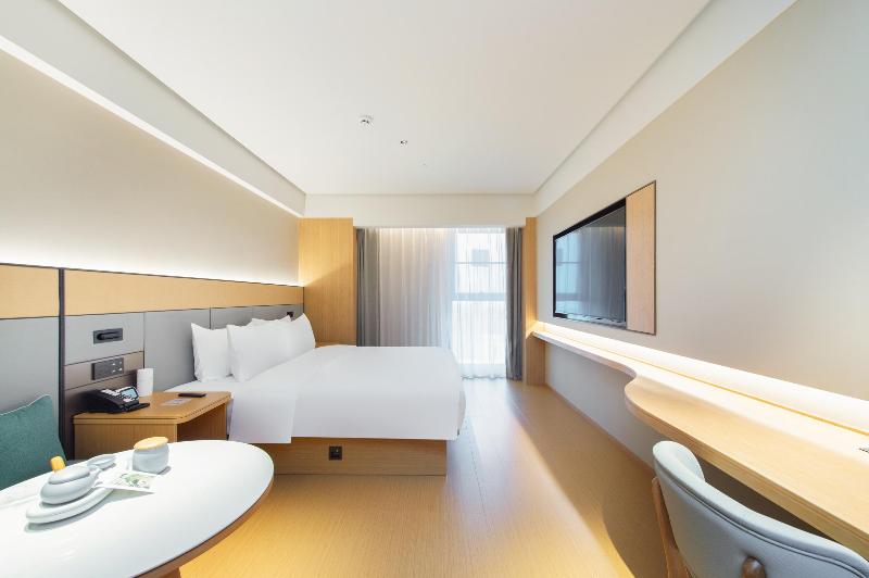 Ji Hotel xiangyang Dongjin Minfa Century Plaza image