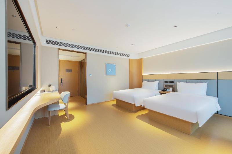 Ji Hotel xiangyang Dongjin Minfa Century Plaza image