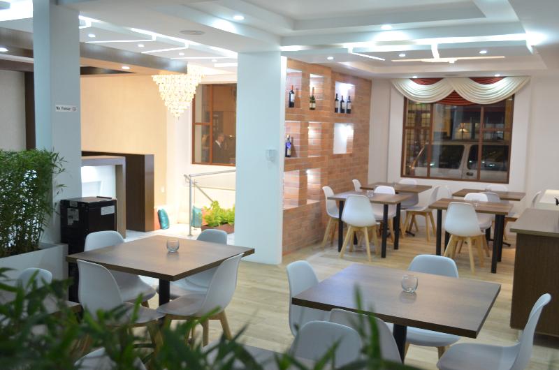 Food & Beverage
