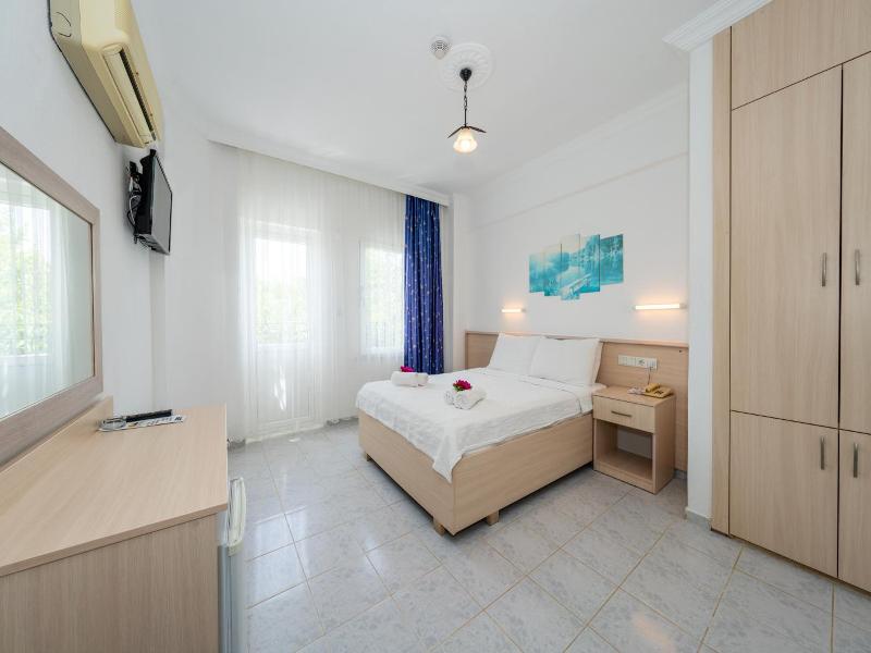 Gokcen Hotel & Apartments image