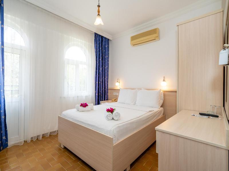 Gokcen Hotel & Apartments image