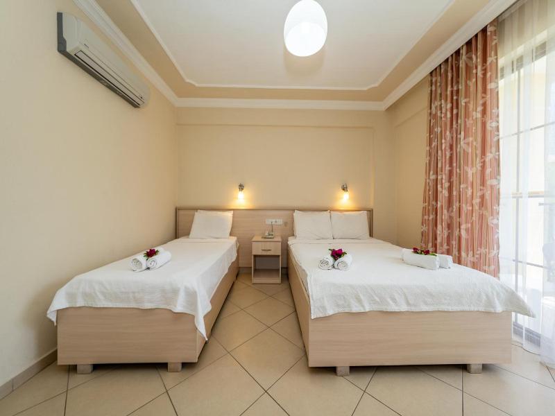 Gokcen Hotel & Apartments image