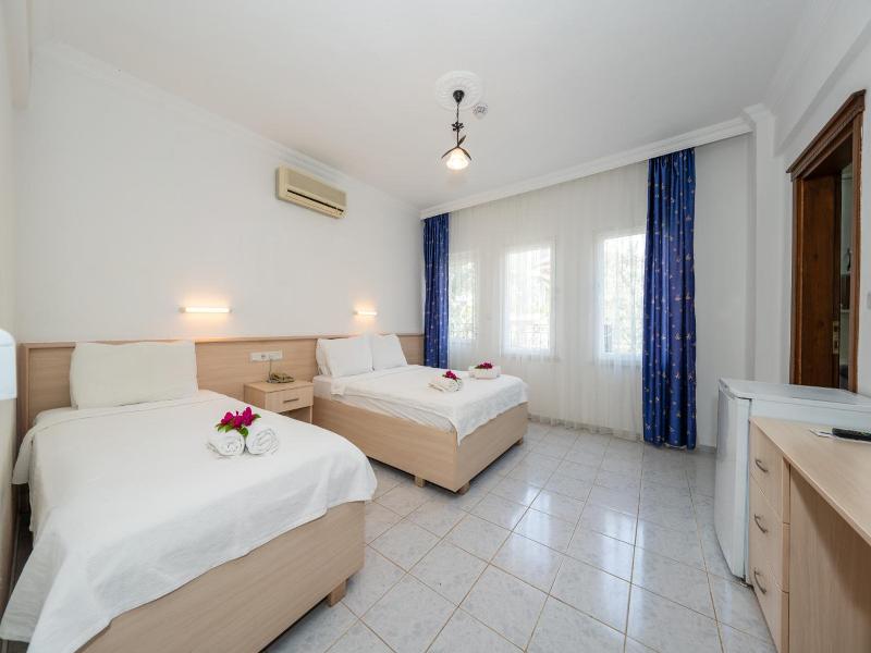 Gokcen Hotel & Apartments image