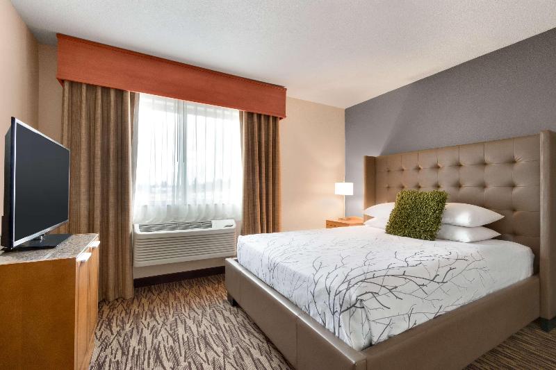 Best Western Plus Peppertree Airport Inn image