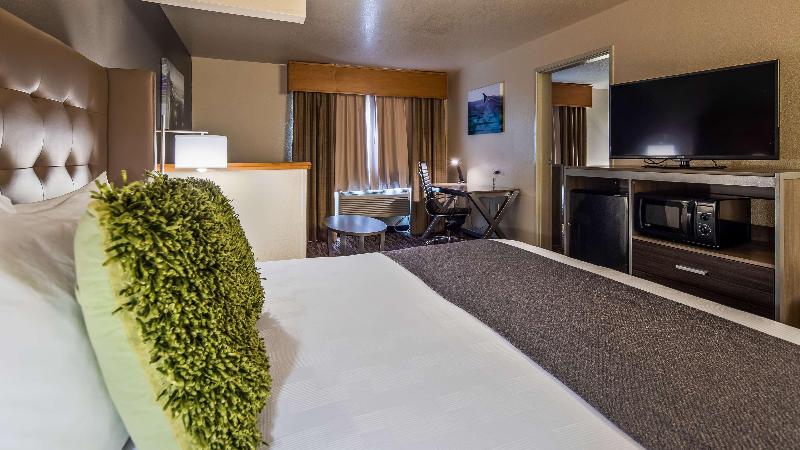 Best Western Plus Peppertree Airport Inn — photo 178