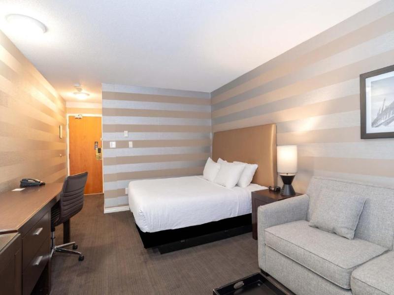 Sandman Hotel Penticton image