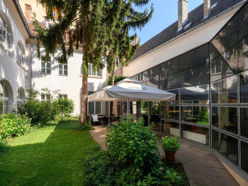 Buda Castle Hotel image