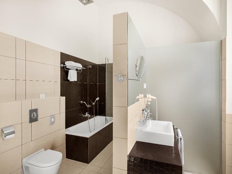 Buda Castle Hotel image