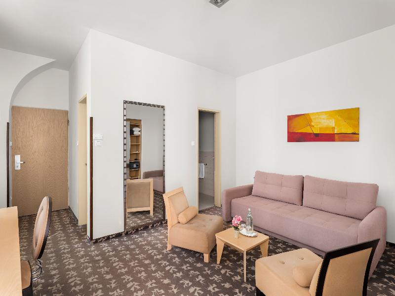 Buda Castle Hotel image