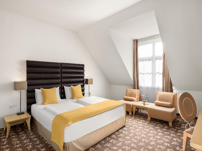Buda Castle Hotel image