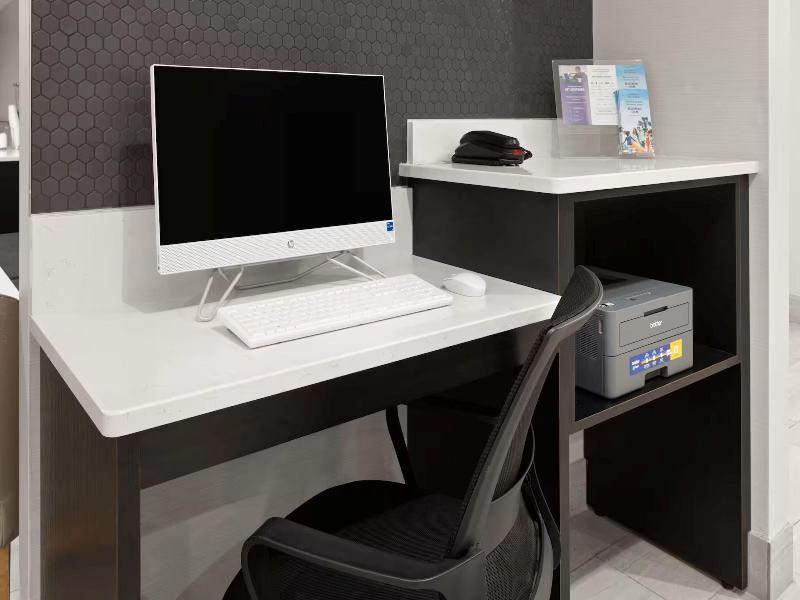 Holiday Inn Exprss & Sts Washington DC Noma by IHG image